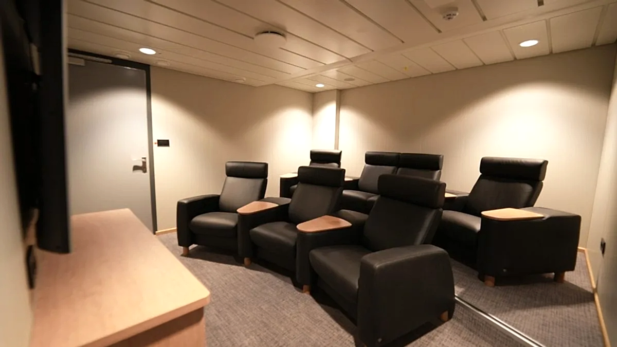Custom-Designed Ship Furniture That Enhances Passenger Comfort