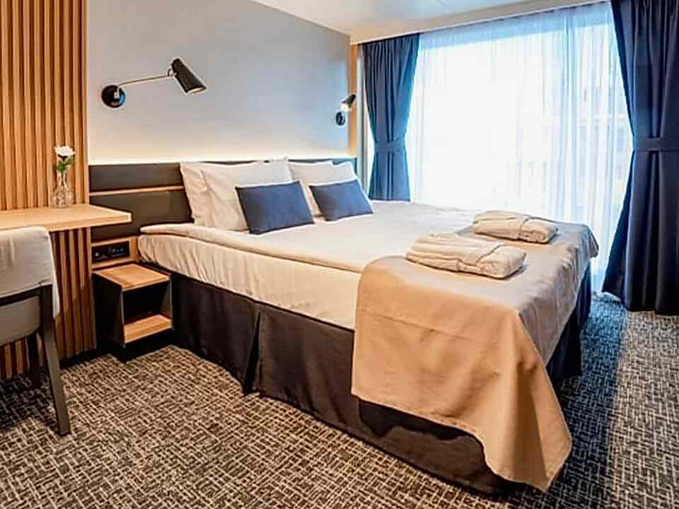 What’s Inside a Cruise Cabin